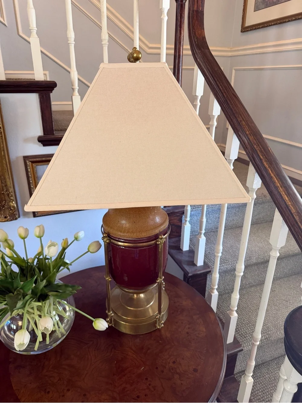 Vintage Mid Century Ceramic Brass Accent Table Lamp in Red and Tan by